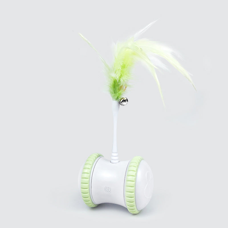“Self-Activating Motion Ball for Solo Cat Stimulation”